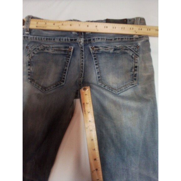 Women's BKE Buckle Fit Number 46 Denim Jeans Size 28 X 32 Very Worn - Picture 8 of 16